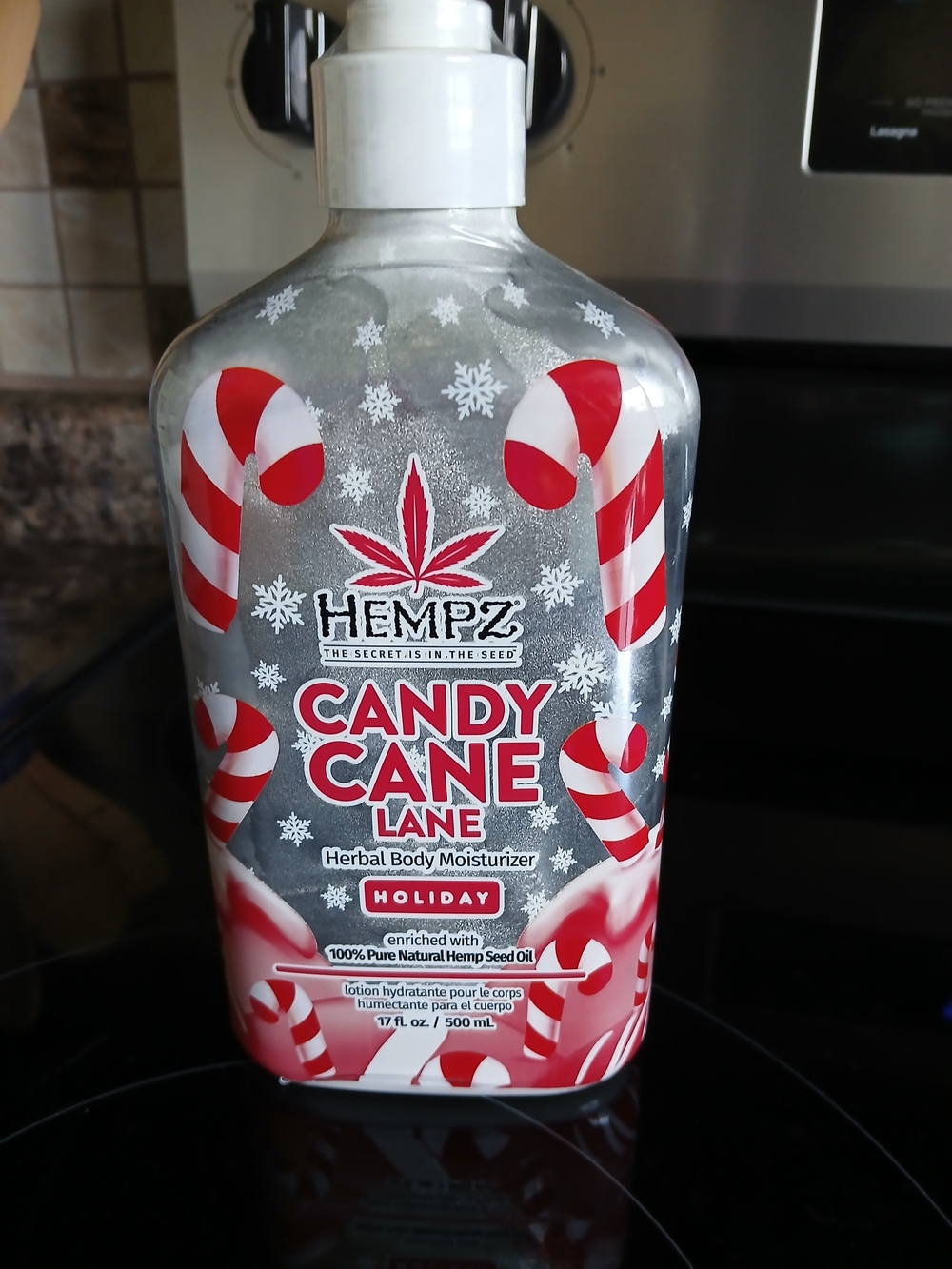New HEMPZ Limited Edition Candy Cane Holiday Herbal Body Lotion 17 fl oz Vegan